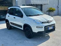 Usata Fiat Panda 4x4 Wild 86 CV (63 kW) 2022 Bianco Utilitaria