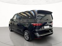 Begagnad VW Multivan Life 2023 Svart Minibuss