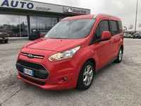 Usata Ford Tourneo Connect Titanium 116 CV (85 kW) 2015 Rosso Monovolume