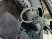 Usata Toyota Yaris 65 CV (47 kW) 2003 Grigio Berlina