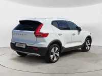 Usata Volvo XC40 Momentum 150 CV (110 kW) 2020 Bianco SUV
