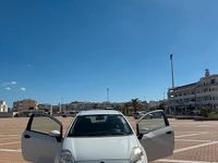 Usata Fiat Punto 75 CV (55 kW) 2015 Bianco Utilitaria