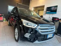 Usata Ford Kuga Titanium 120 CV (88 kW) 2018 Nero SUV