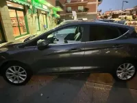 Usata Ford Fiesta 75 CV (55 kW) 2018 Grigio Utilitaria