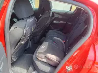 Usata Peugeot 208 Active 75 CV (55 kW) 2021 Rosso Utilitaria