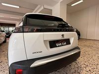 Usata Peugeot 2008 Active 110 CV (80 kW) 2021 Bianco SUV