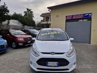 Usata Ford B-MAX Titanium 75 CV (55 kW) 2015 Bianco Monovolume