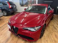 Usata Alfa Romeo Giulia Veloce 150 CV (110 kW) 2016 Pastello Berlina