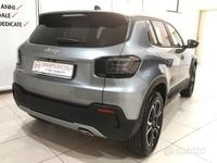Usado Jeep Avenger Summit 101 HP (74 kW) 2025 Cinzento SUV
