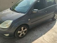 Usata Ford Fiesta 2005 Grigio Utilitaria