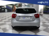 Käytetty Mercedes A200 136 HP (100 kW) 2016 Musta Sedan