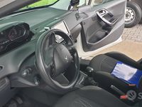 usata Peugeot 208 1.4 diesel neopatentati