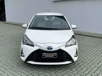 Usata Toyota Yaris Hybrid Business Edition 73 CV (53 kW) 2019 Bianco Berlina