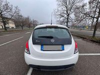 Usata Lancia Ypsilon S 69 CV (50 kW) 2013 Bianco Utilitaria