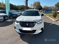 Usata Peugeot 2008 Allure 100 CV (73 kW) 2022 Bianco SUV