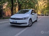 Usata VW Touran 122 CV (89 kW) 2021 Bianco Monovolume