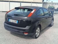 Usata Ford Focus 110 CV (80 kW) 2005 Nero Berlina