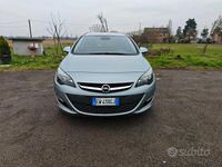 Usata Opel Astra Cosmo 140 CV (102 kW) 2014 Blu Station wagon