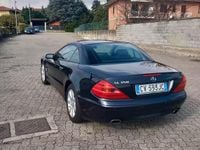Usata Mercedes SL350 306 CV (225 kW) 2005 Blu Cabrio