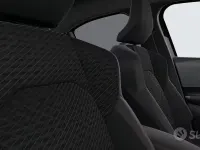 Nuova Renault Clio V 116 CV (85 kW) 2026 Verde Berlina