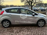 Usata Ford Fiesta 75 CV (55 kW) 2015 Bianco Utilitaria