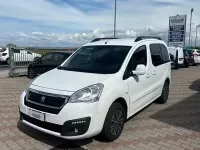 Usata Peugeot Partner Tepee Outdoor 120 CV (88 kW) 2017 Bianco Monovolume