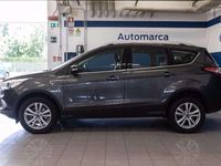 Usado Ford Kuga Business Edition 120 CV (88 kW) 2020 Gris SUV