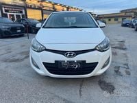Usata Hyundai i20 Edition 85 CV (62 kW) 2014 Bianco Utilitaria