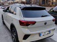 Usata VW T-Roc R-line 150 CV (110 kW) 2022 Beige SUV