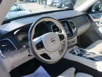 Usado Volvo XC90 Plus 235 HP (172 kW) 2023 Cinzento SUV