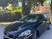 Usata Volvo V40 Momentum 120 CV (88 kW) 2017 Berlina