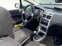 Usata Peugeot 307 CC 109 CV (80 kW) 2005 Argento Cabrio