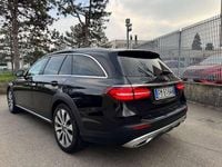 Usata Mercedes E220 All-Terrain Premium 194 CV (142 kW) 2017 Nero metallizzato Station wagon