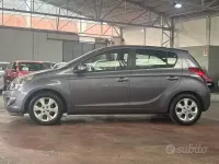 Usata Hyundai i20 Edition 78 CV (57 kW) 2012 Grigio Utilitaria