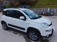 Usata Fiat Panda 4x4 75 CV (55 kW) 2013 Bianco Utilitaria