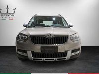 Usata Skoda Yeti Outdoor Elegance 110 CV (80 kW) 2014 Grigio SUV