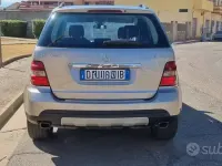 Usata Mercedes ML320 224 CV (164 kW) 2008 Grigio SUV