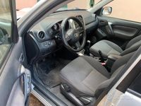 usata Toyota RAV4 2.0i 16V cat 5 porte