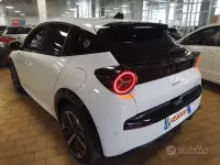 Usata Lancia Ypsilon 101 CV (74 kW) 2025 Bianco marmo / pastello Utilitaria
