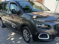 Usata Citroën Berlingo Feel 131 CV (96 kW) 2022 Grigio Monovolume