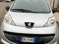 Usata Peugeot 107 Urban Move 68 CV (50 kW) 2008 Grigio Utilitaria