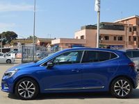 Usata Renault Clio V Techno 101 CV (74 kW) 2023 Blu Berlina