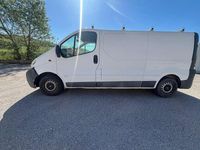 Usata Opel Vivaro 102 CV (75 kW) 2002 Bianco Monovolume