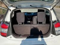 Usata Toyota iQ 68 CV (50 kW) 2011 Bianco Utilitaria