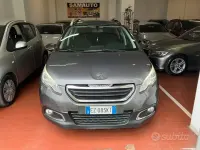 Usata Peugeot 2008 Allure 82 CV (60 kW) 2015 Grigio SUV