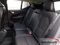 Usata Volvo XC40 Momentum 190 CV (139 kW) 2018 Bianco SUV