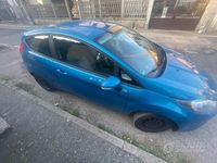 Usata Ford Fiesta 100 CV (73 kW) 2015 Blu Utilitaria