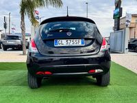 Usata Lancia Ypsilon Gold 69 CV (50 kW) 2022 Nero Utilitaria
