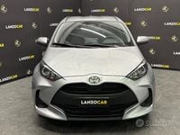 Usata Toyota Yaris Hybrid Active 116 CV (85 kW) 2025 Grigio Berlina