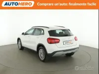 Käytetty Mercedes GLA200 Business 136 HP (100 kW) 2019 Valkoinen Katumaasturi